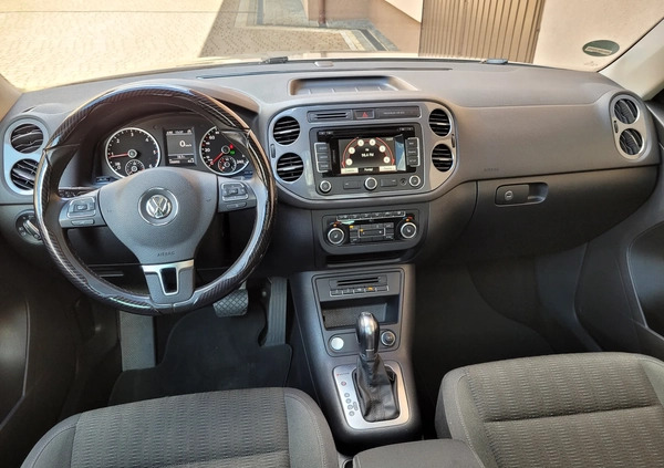 Volkswagen Tiguan cena 59800 przebieg: 140000, rok produkcji 2013 z Drezdenko małe 704
